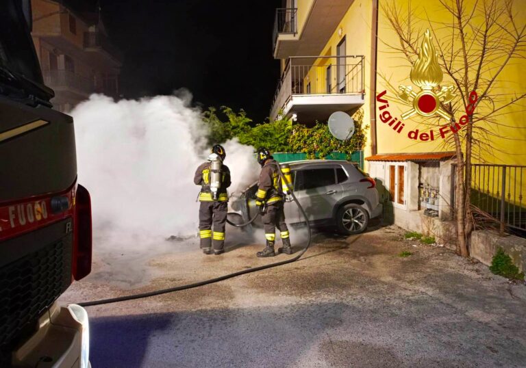 Auto_incendiata_Aiello