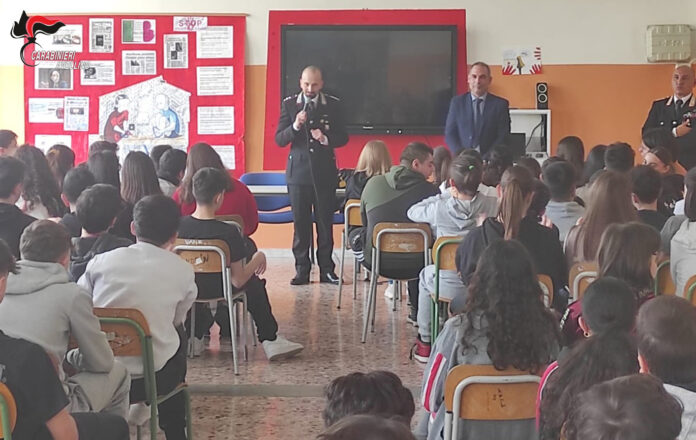 Carabinieri_studenti_Venticano (1)