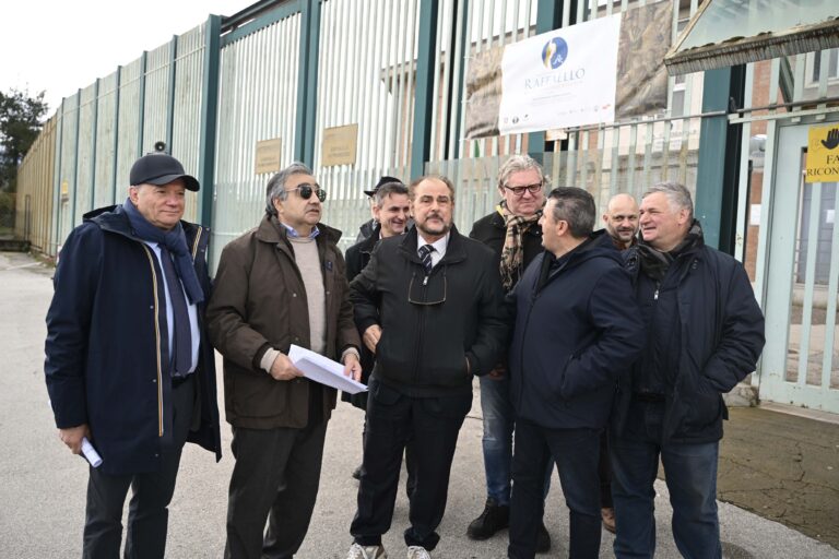 VIDEO/ Carcere di Bellizzi, j’accuse dei sindacati: “Penitenziario abbandonato a sé stesso”