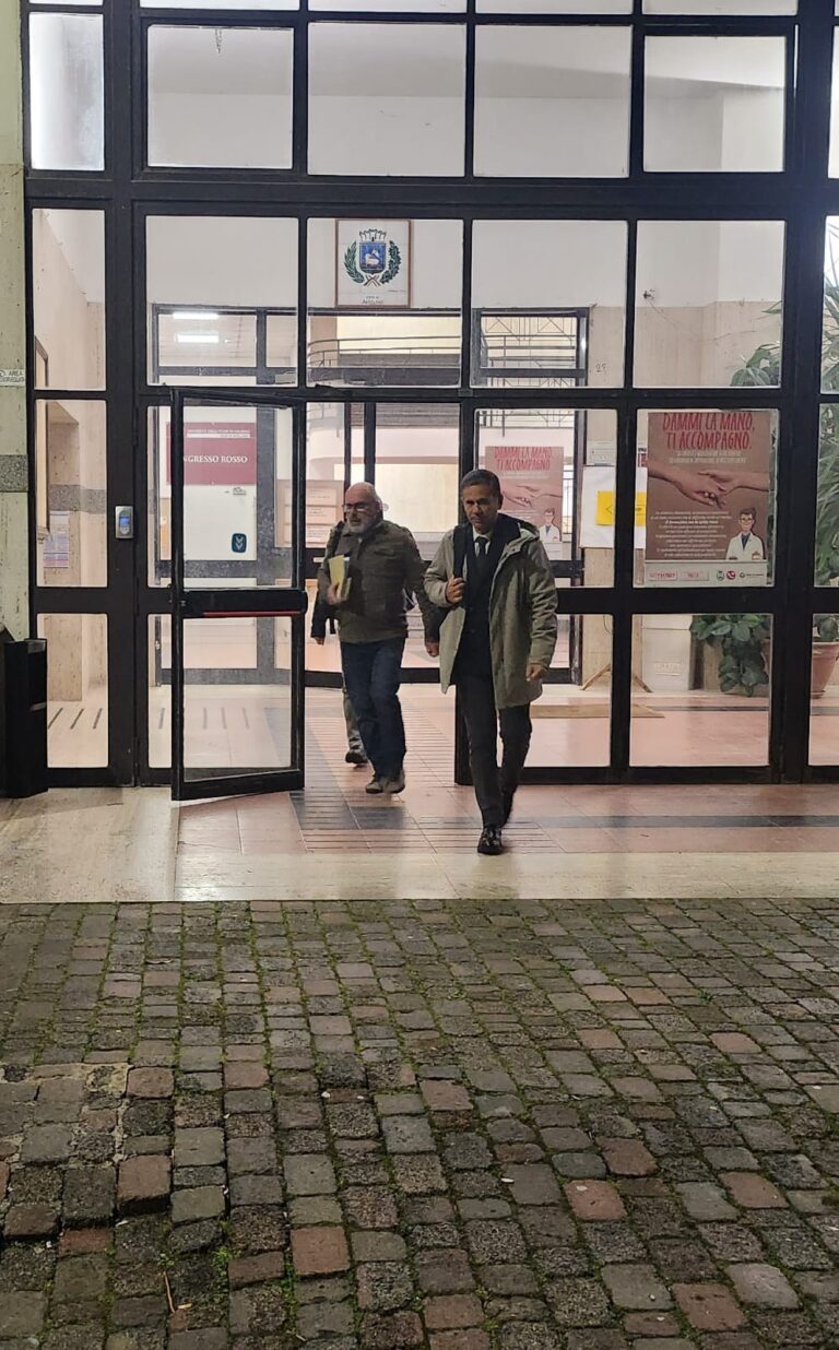 Inchiesta sul Comune, più di 200 pagine depositate dalla Procura: ci sarebbero anche intercettazioni