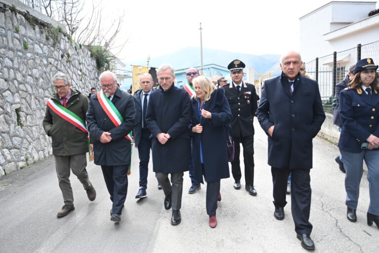 VIDEO/ Airoma a Taurano: “Clan non sparano più, allerta su circuiti economici e amministrativi”