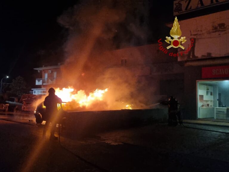 incendio_autocarrozzeria_Gesualdo
