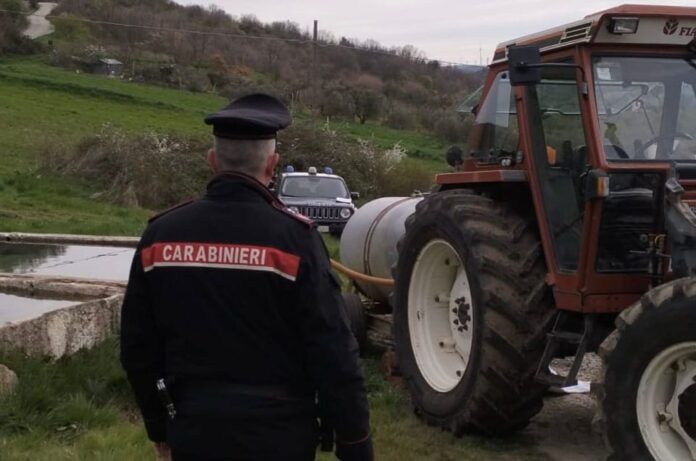 incidente agricolo trattore carabinieri