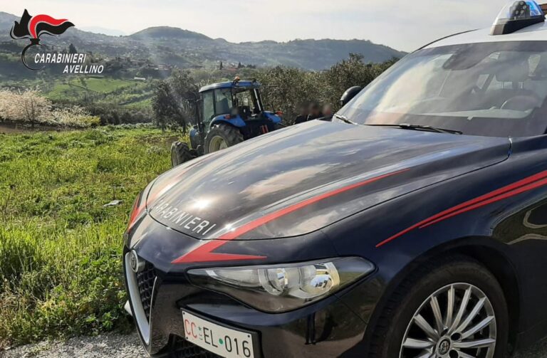 Incidente agricolo ad Ariano: 56enne si ribalta col trattore e rimane incastrato