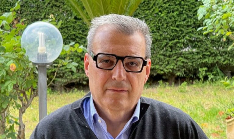 Moschiano, il sindaco Pacia corregge l’ordinanza: chi nutre gli animali vaganti lasci l’ambiente pulito