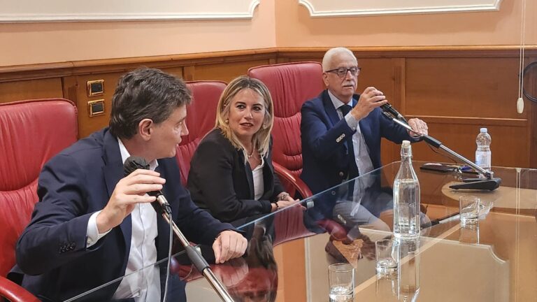 Video/Il primo impegno di Genovese  con la citta’: dialogo continuo, faremo ripartire  i “Comitati di Quartiere”