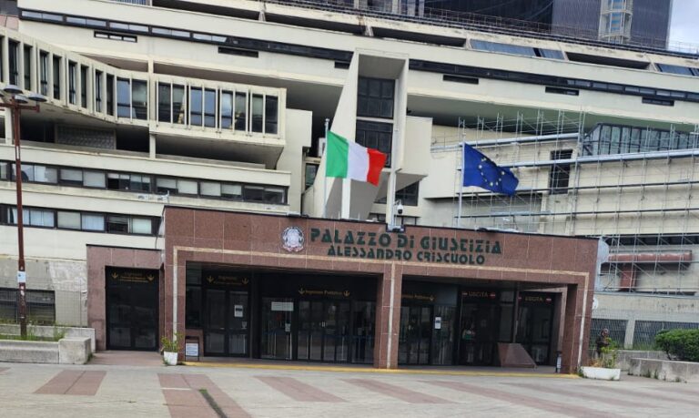 L’ex armiere passa dai domiciliari  ai servizi sociali: accolta la richiesta dei difensori