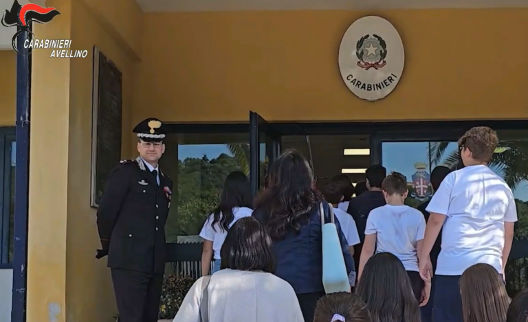 Visita_alunni_Colletta_Carabinieri