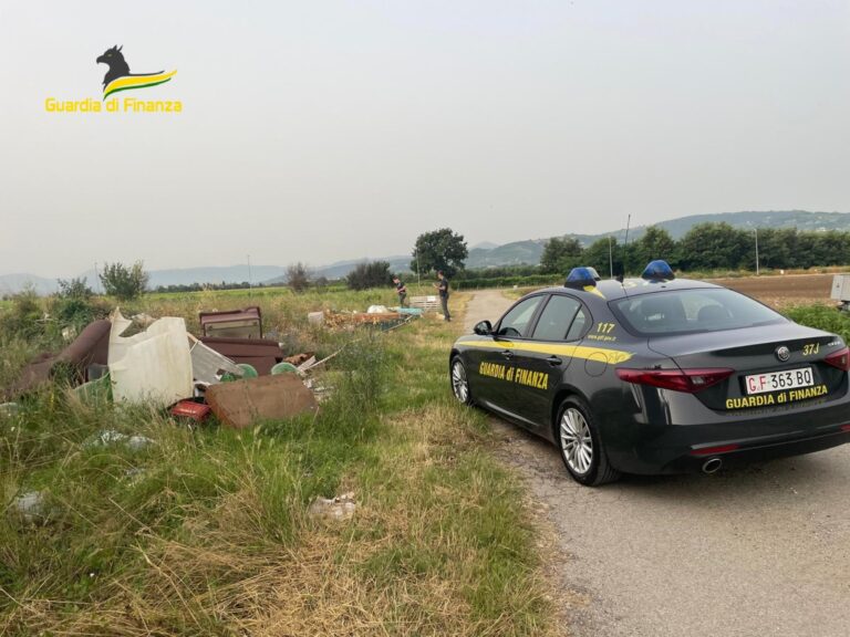 Guardia di Finanza: sotto sequestro 2 discariche abusive a San Salvatore Telesino