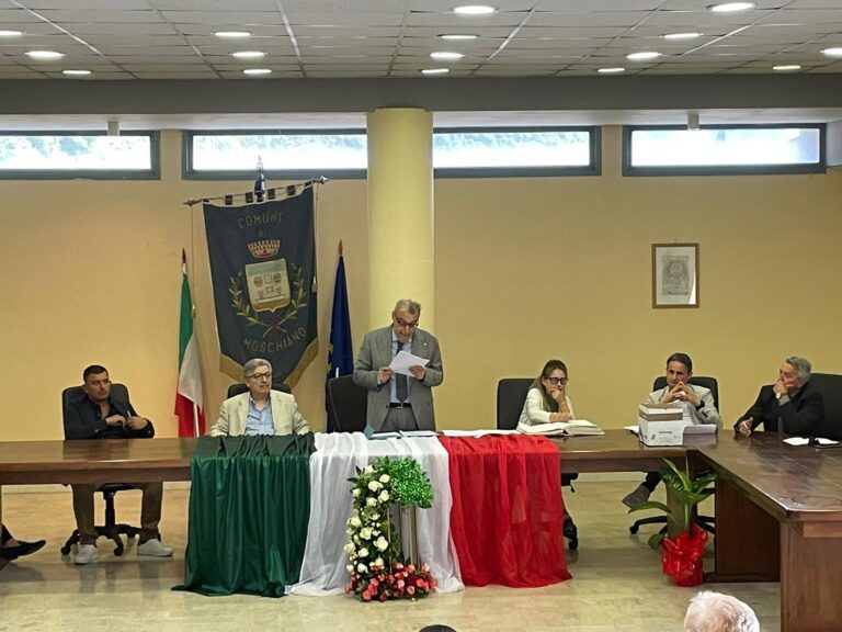 Il sindaco Pacia respinge le accuse di Addeo: infanga il paese, lo denunceremo