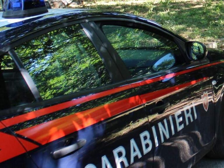 Monteforte Irpino: intervento provvidenziale dei carabinieri salva un uomo da un tentativo di suicidio
