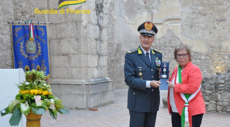 VIDEO/ Alla Guardia di Finanza la cittadinanza onoraria di Sant’Angelo dei Lombardi