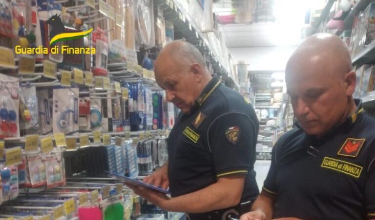 Finanza, sequestrati prodotti illegali e non conformi agli standard di sicurezza