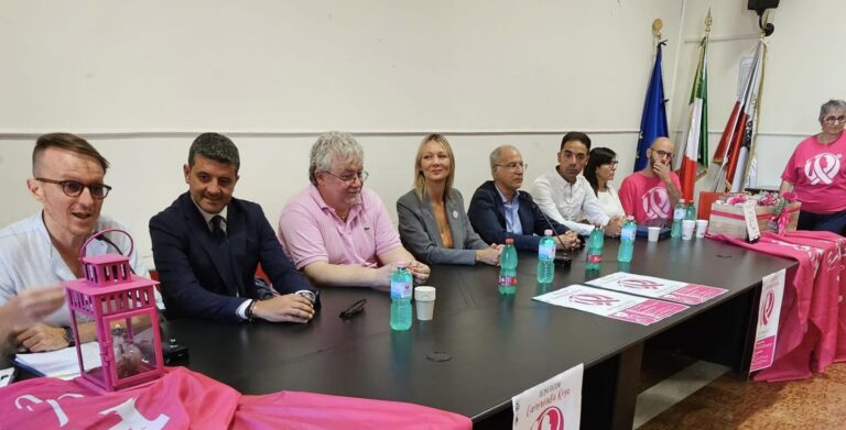 VIDEO/ Camminata Rosa da dieci e lode: Avellino prima in Campania nella lotta ai tumori al seno