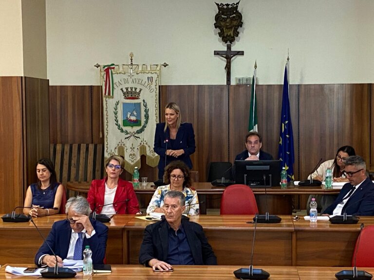 VIDEO/ Nargi forza 24: ampissima maggioranza per la sindaca