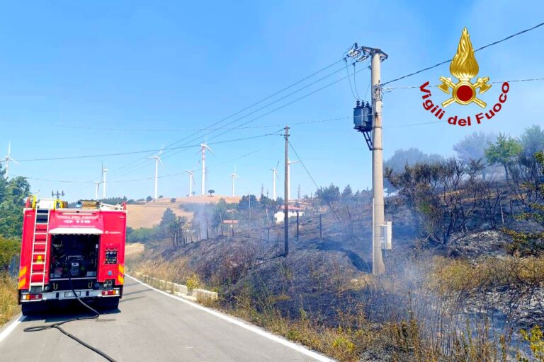 Incendi, in supporto dei Vigili del Fuoco irpini anche la Colonna Mobile dalla Toscana