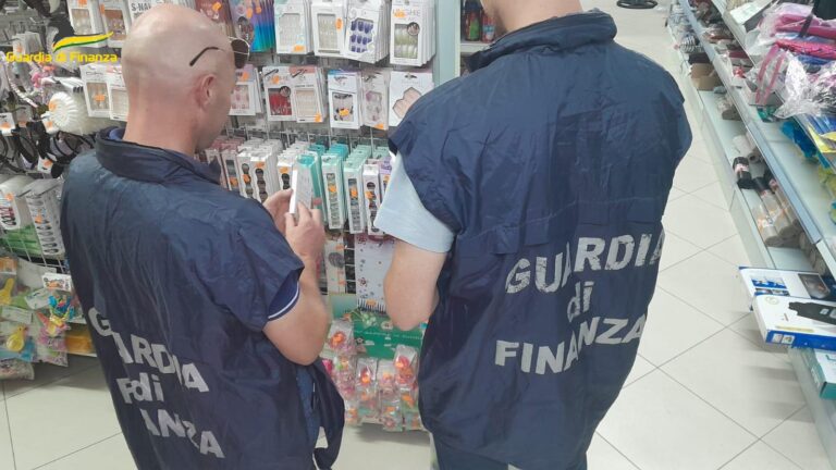 La Finanza sequestra circa 13mila articoli non conformi agli standard di sicurezza