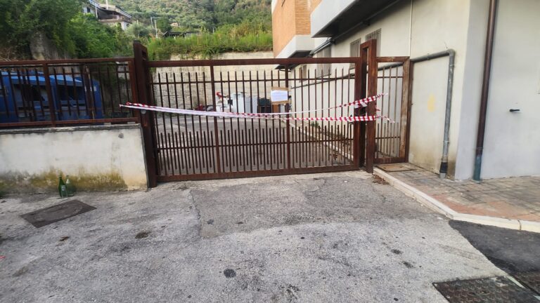 Il Riesame dissequestra il deposito di rifiuti alle spalle del Comune: Pacia non è il responsabile