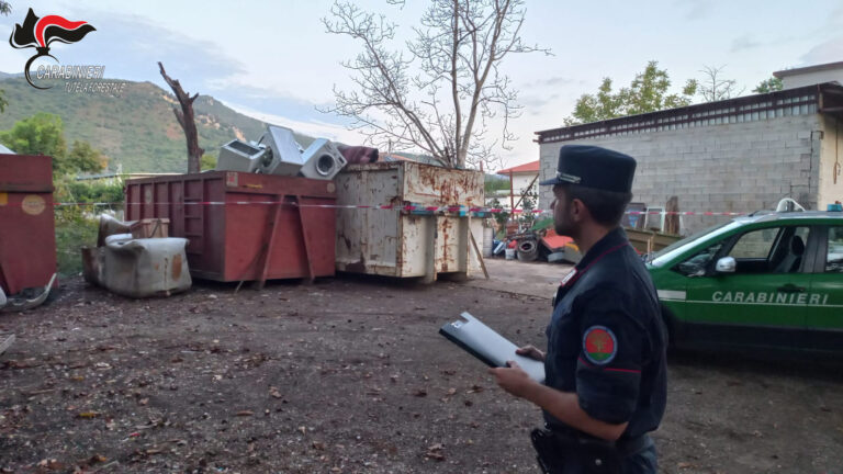 Montoro: Operazione congiunta  di Carabinieri Forestali e Polizia Municipale, sequestrata area con rifiuti speciali
