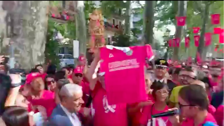 Avellino-Cerignola, lannarilli in campo con la maglia della Camminata Rosa