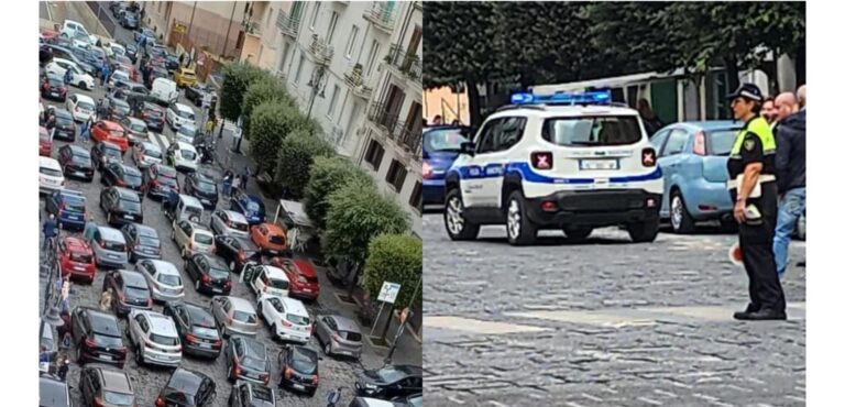 Piazza Garibaldi sgombera: i Vigili e la pressione del web fermano la sosta selvaggia