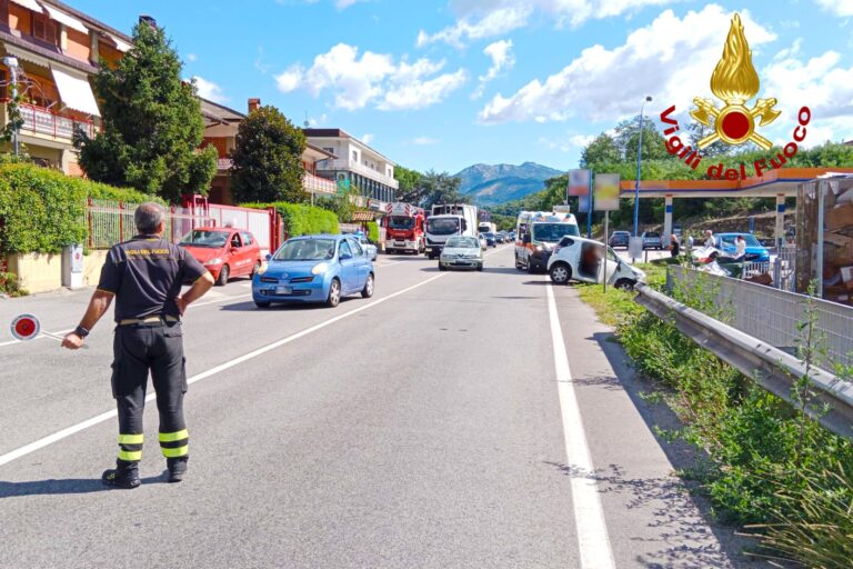 Incidente sulla SS 7 ad Atripalda: due feriti e rallentamenti al traffico