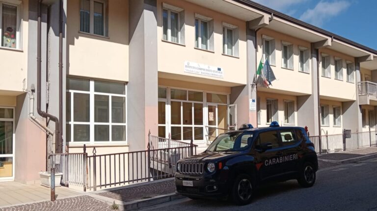 Bagnoli Irpino,  questa notte furto all’Istituto Comprensivo “M.Lenzi”