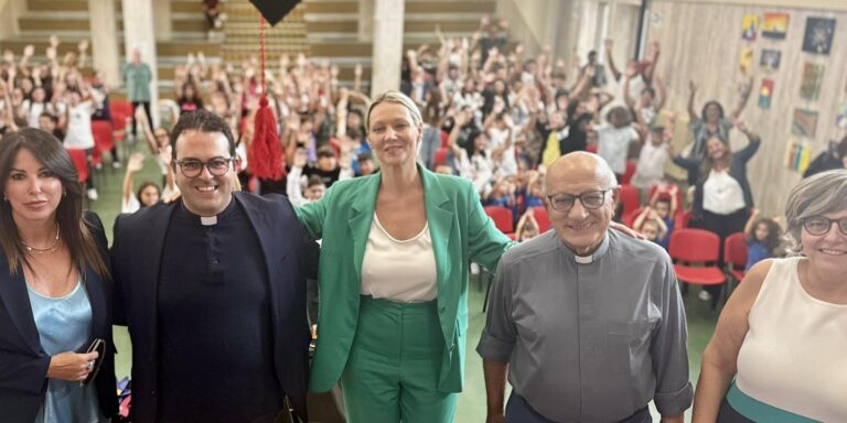 Inizio anno scolastico, la sindaca Laura Nargi a San Tommaso
