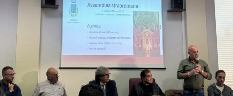 VIDEO/ Torre le Nocelle, in fiamme il Santuario di San Ciriaco: convocata un’assemblea straordinaria