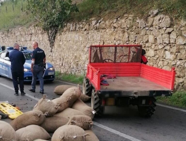 Vallo Lauro, trattore si ribalta sulla Nazionale: tre feriti in Ospedale
