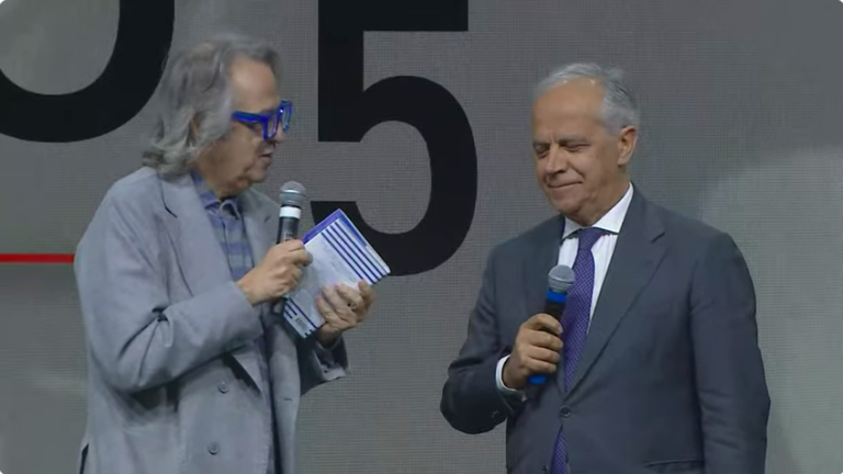 Piantedosi-Marzullo, duetto tutto irpino alla presentazione del calendario della Polizia