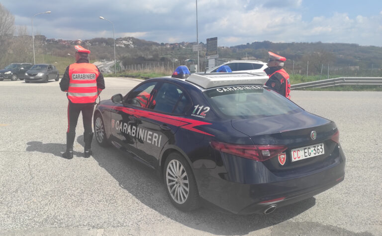 Truffe on line e Spoofing per oltre 5mila euro: i Carabinieri denunciano 5 persone