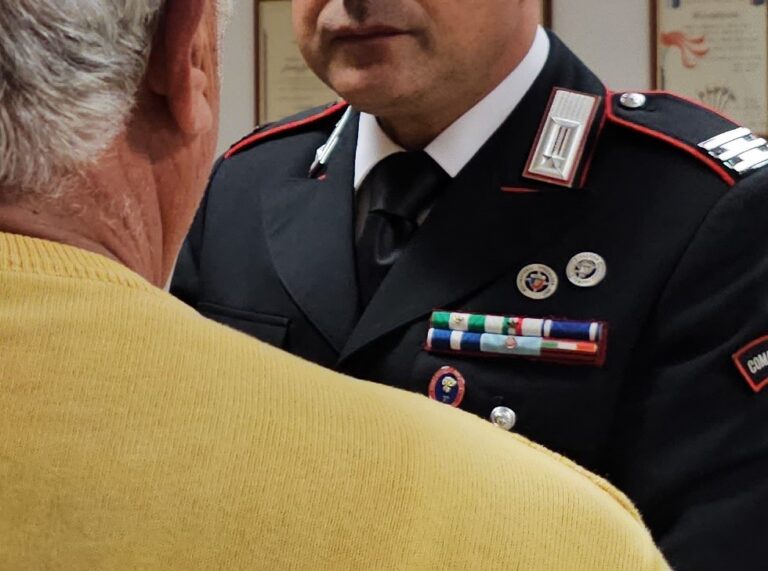 Si finge Colonnello dei Carabinieri per tentare truffa a un’anziana: il colpo fallisce