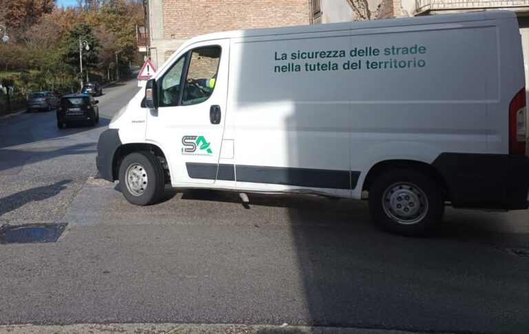 Liquido infiammabile sulle strade a Luogosano, il sindaco: spero si indivui il responsabile