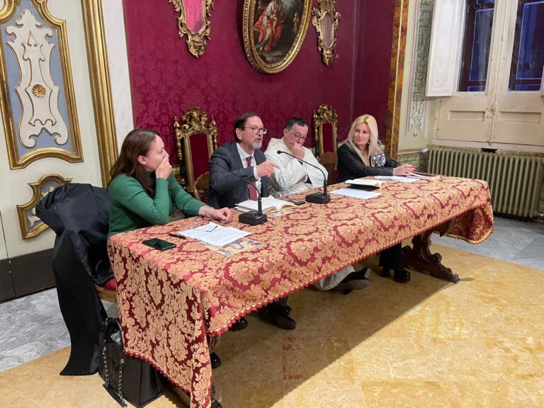 Al Loreto presentata la fiaba di Natale di Muolo, l’abate Guariglia: questo libro dice basta all’egoismo
