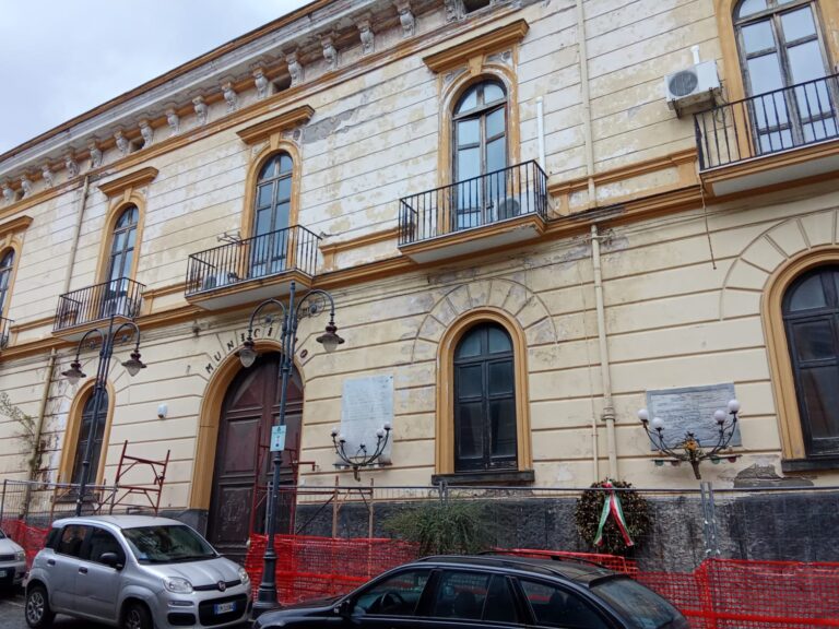 Ristrutturazione della Casa Comunale in Piazza Municipio : i commissari accelerano