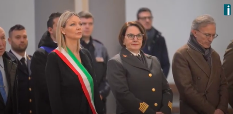 “Coi botti non si scherza. Attenzione anche alle lucine in casa”. Natale, i consigli della Comandante D’Agostino