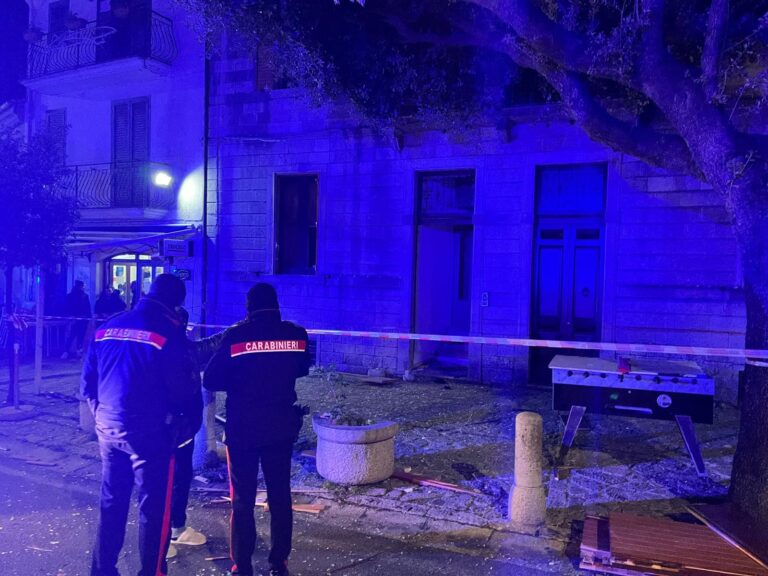 Esplosione a Teora, due feriti per fuga di gas