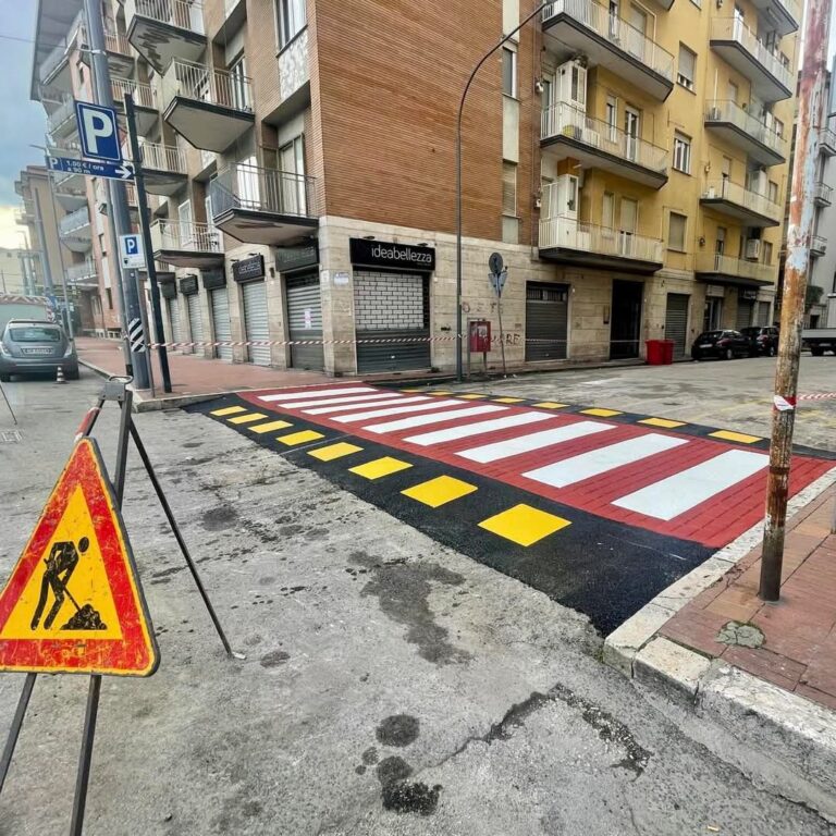 Abbattimento barriere architettoniche, il Mid: “Finalmente un centro più accessibile e inclusivo”