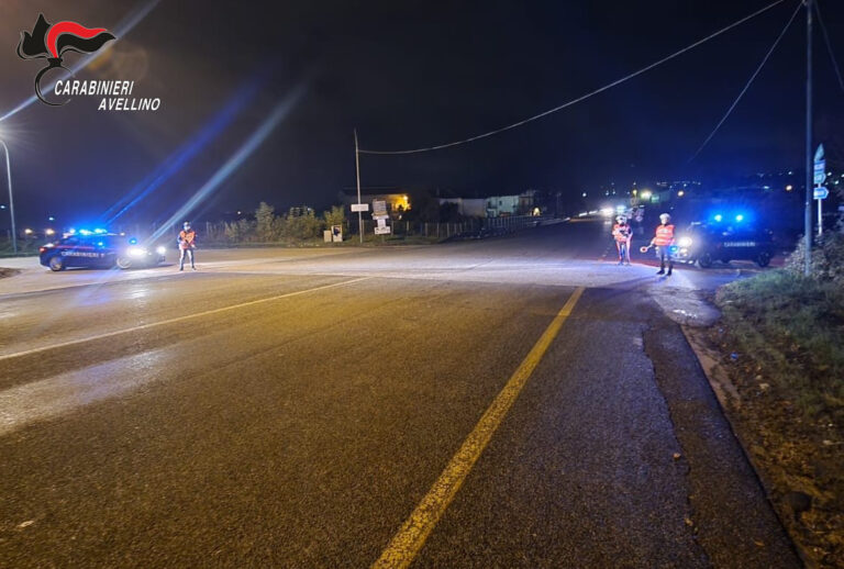 Rifiuti accatastati e sversamenti abusivi nella Valle del Medio Calore: i Carabinieri sequestrano un’officina meccanica