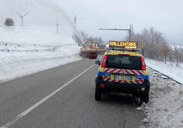 VIDEO/ Neve, prosegue il lavoro dell’Anas sulle strade del Formicoso