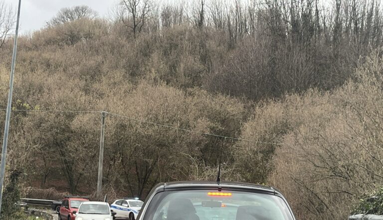 Ancora un incidente nella curva di Picarelli
