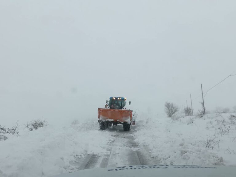 Neve sull’Altopiano del Formicoso: strade intransitabili e criticità per i pendolari