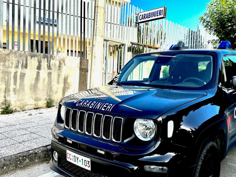Atti persecutori: i Carabinieri notificano a  un 43enne il divieto di avvicinamento con braccialetto elettronico