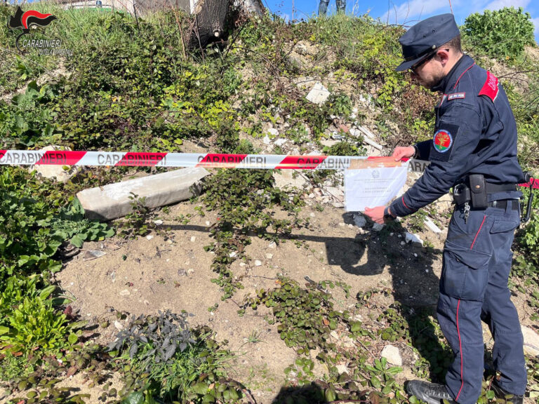 Lacedonia, i Carabinieri Forestali denunciano due persone per gestione illecita di rifiuti