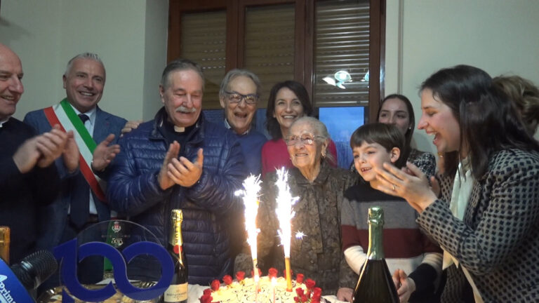 Santo Stefano del Sole celebra il 100° compleanno di Domenica De Blasi