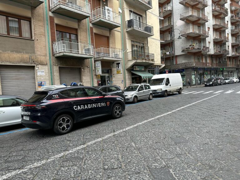 Rapina al Tabacchi di Via Amabile, malvivente bloccato dai Carabinieri