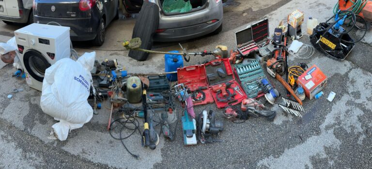 Commissariato di Ariano Irpino: inseguimento di un’autovettura rubata