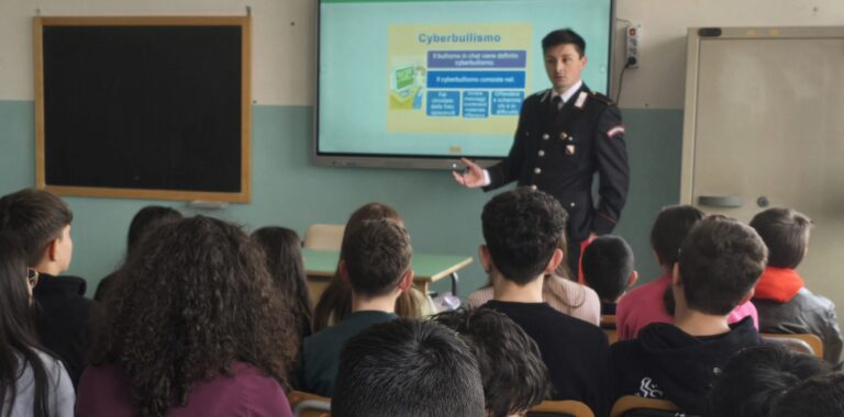 FOTO/ Avellino, i Carabinieri proseguono gli incontri di prossimità per sicurezza e legalità