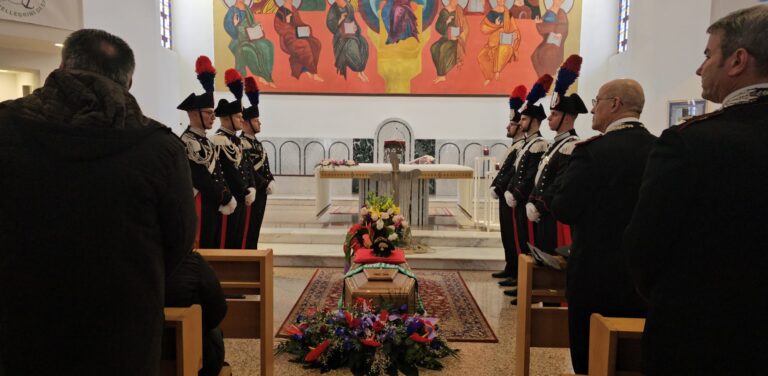 Addio carico di commozione all’Appuntato dei Carabinieri Valentino Vergemino